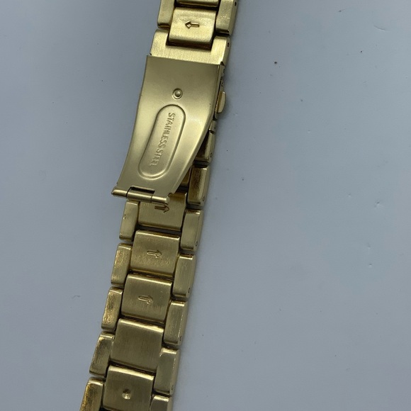 Steve Madden Unisex Date Function Bracelet Watch - Picture 4 of 10